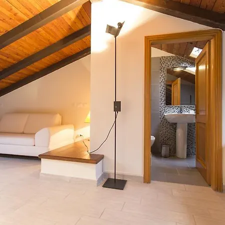 Residenza Ariosto Depandance By Lägenhet