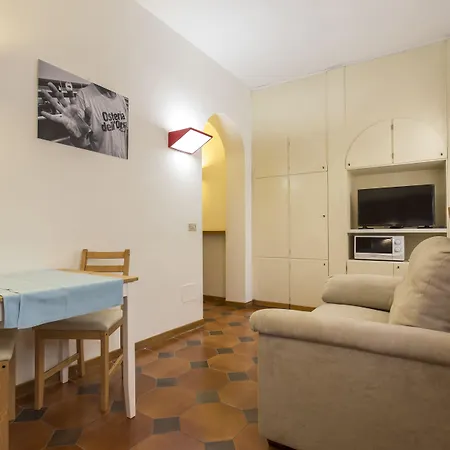 Residenza Ariosto Depandance By Lägenhet