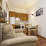 Appartement Residenza Ariosto Depandance By *