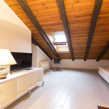 Residenza Ariosto Depandance By Apartman *