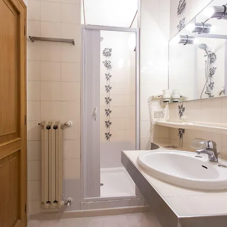 Residenza Ariosto Depandance By Apartman *